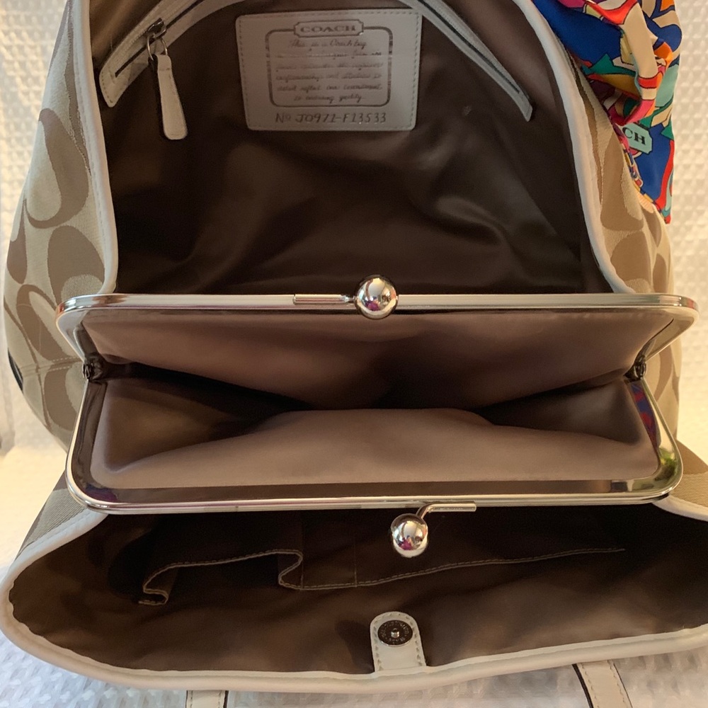 Coach F13533 Carryall signature shoulder bag - Picture 5 of 7